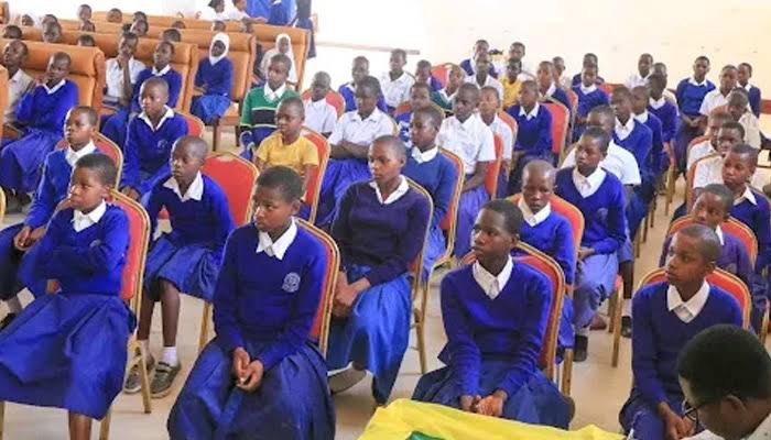 You are currently viewing DC Nassari atoa siku 4 wanafunzi wote kidato cha kwanza kuripoti shule