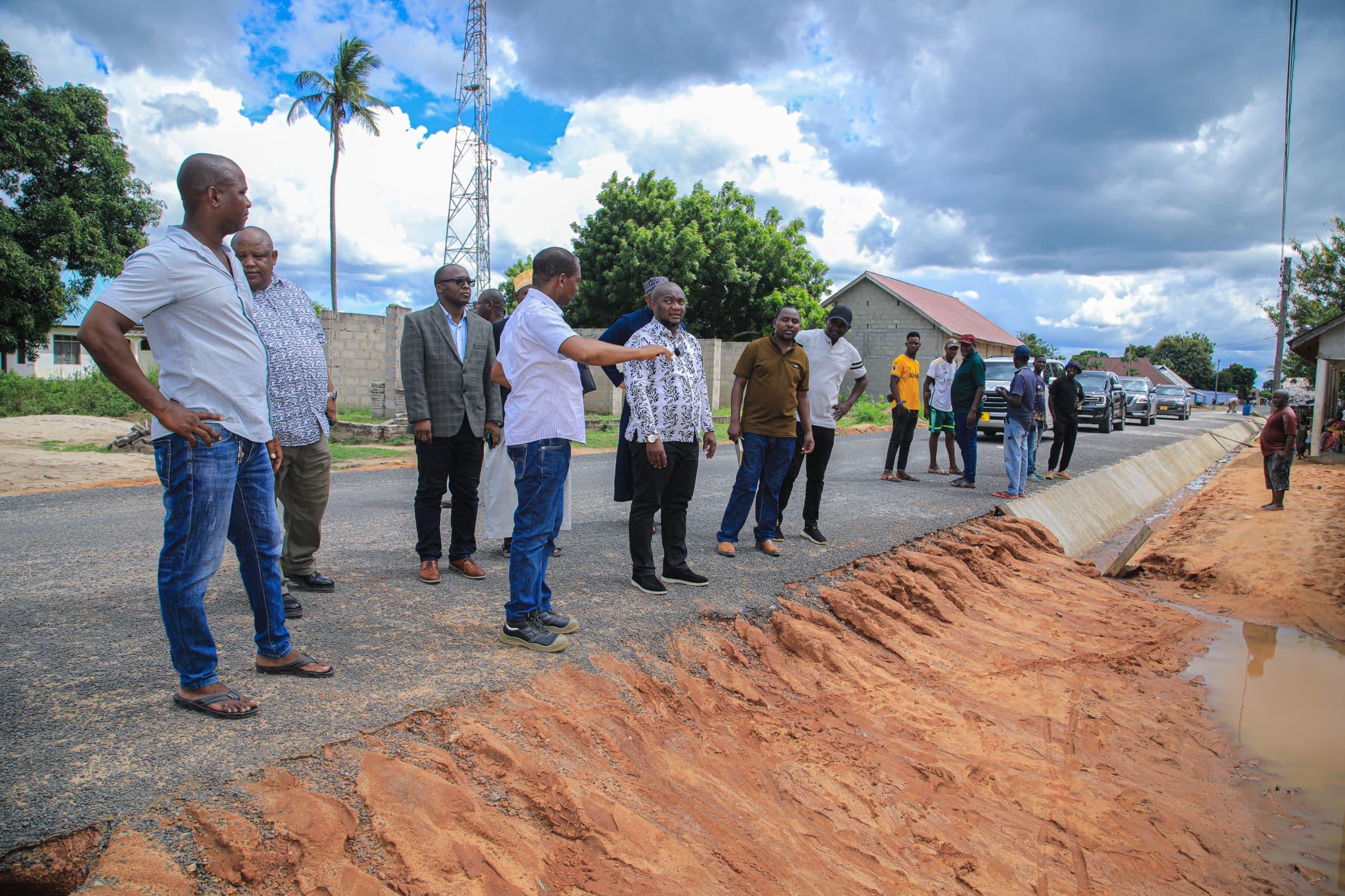 Read more about the article Mchengerwa atoa miezi 2 barabara Ikwiriri zikamilike