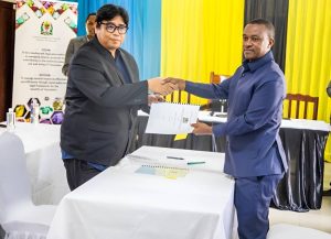 Read more about the article Mkakati wa uongezaji thamani madini nchini washika kasi