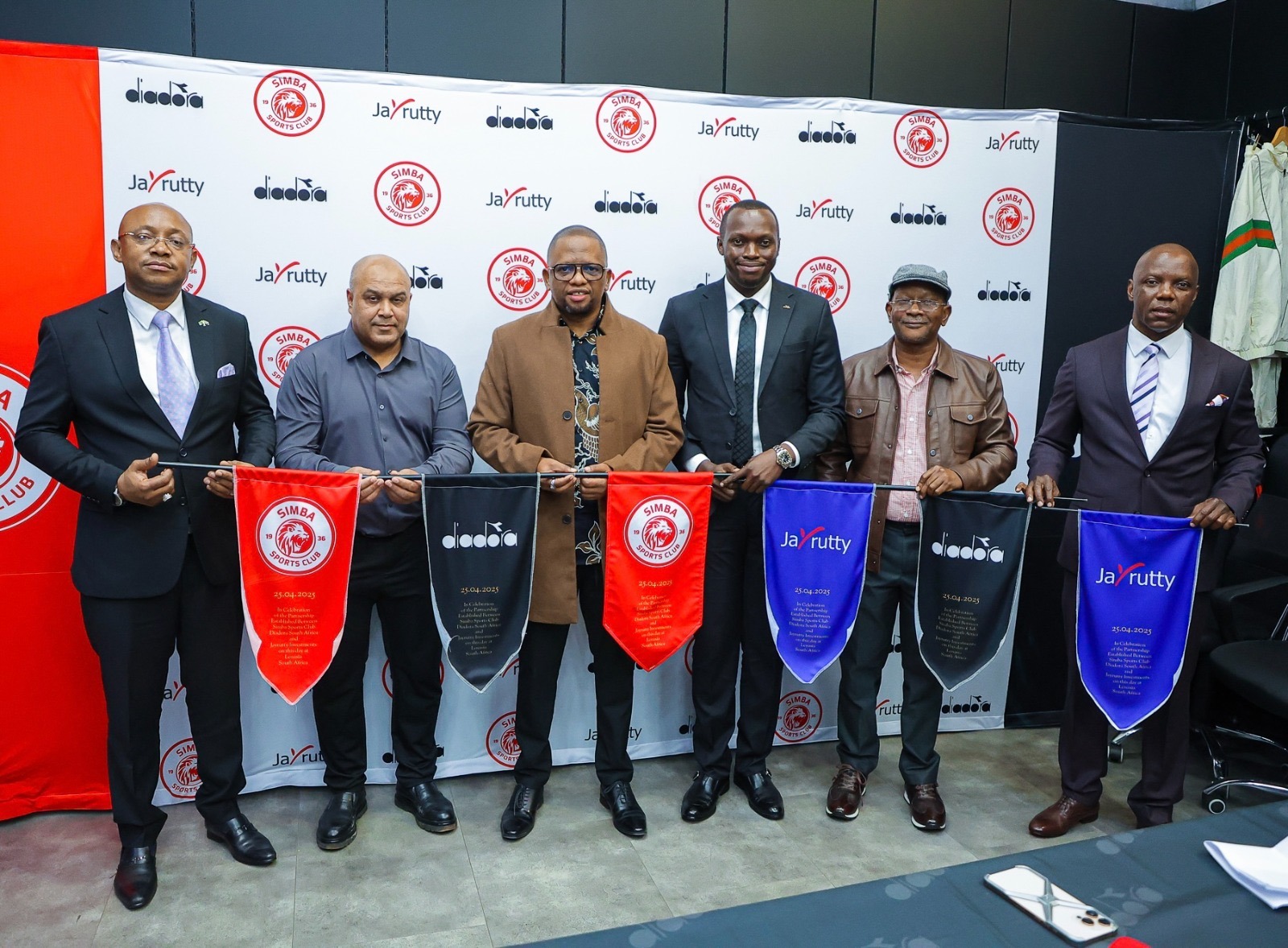 Read more about the article Serikali bega kwa bega na Simba SC. Afrika Kusini mpaka fainali CAF