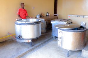 Read more about the article Shule 216 za serikali zatumia nishati safi ya kupikia