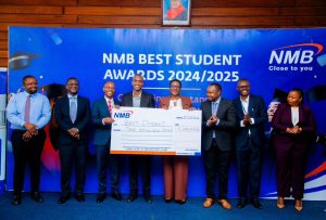 Read more about the article NMB yawatambua wanafunzi bora UDSM kuimarisha ushirikiano 