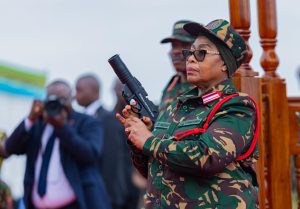 Read more about the article Dkt Samia: Tuepuke vitendo vinavyovunja heshima ya jeshi