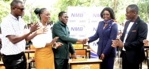 Read more about the article NMB yakabidhi misaada ya Mil. 21.6/- Shule za Msingi, Sekondari Malinyi 