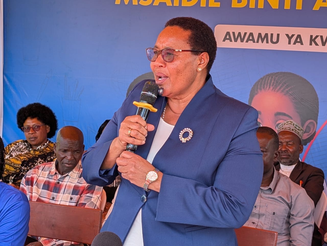 You are currently viewing EACOP yazindua mpango wa ‘Msaidie Binti Abaki Shule’ kusaidia hedhi salama 