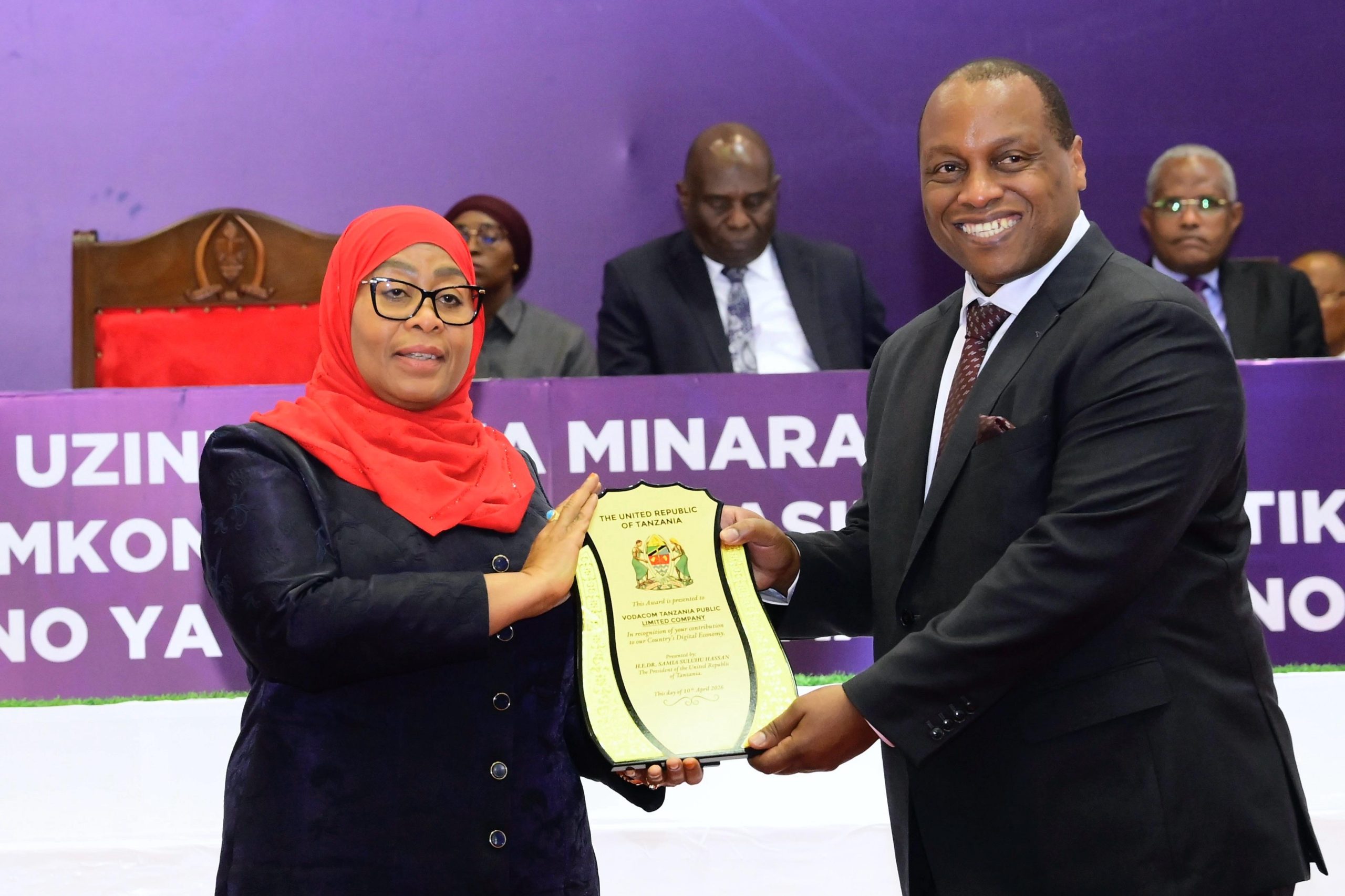 You are currently viewing Dkt. Samia: Vijana wanufaike na uwekezaji katika mawasiliano