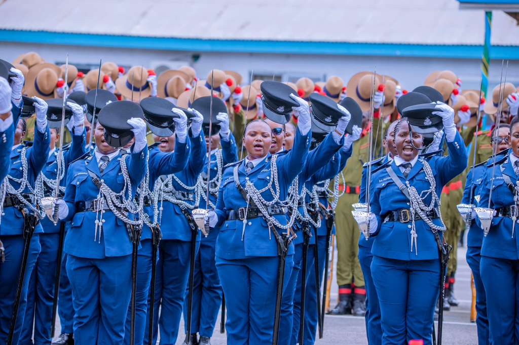 You are currently viewing IGP Wambura: Dkt Samia ametutoa kwenye vibanda, katujengea maghorofa