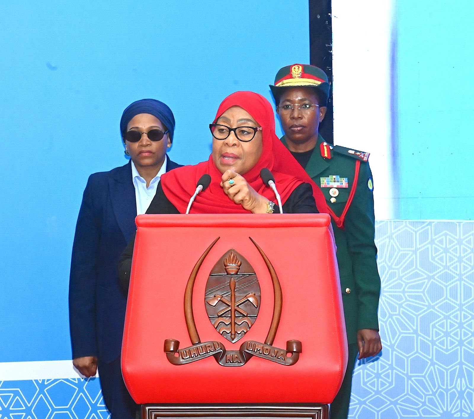 You are currently viewing Vijana wanamezeshwa sumu kuhujumu mataifa yao-Samia