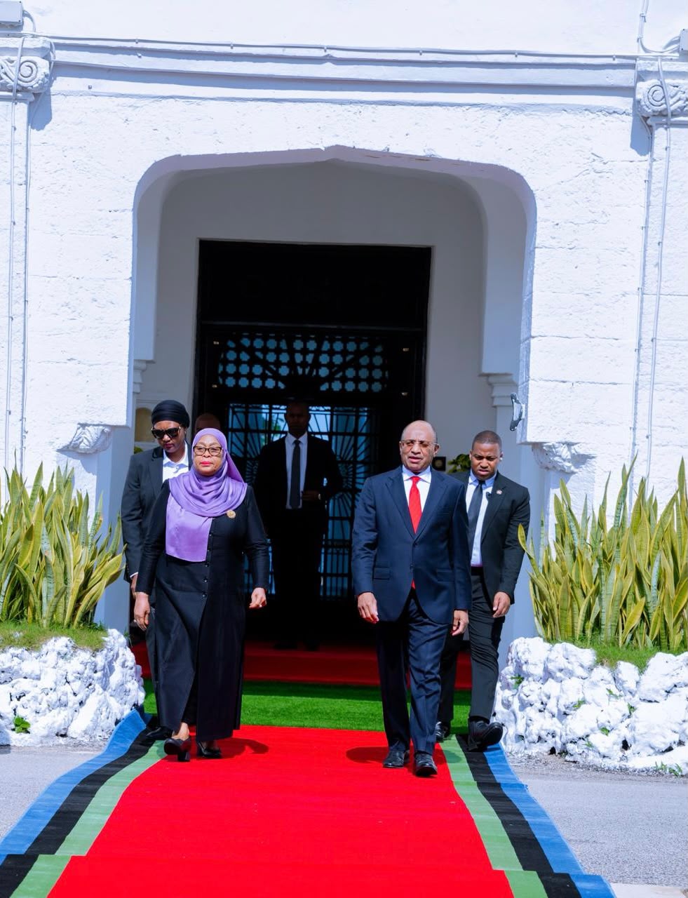 Read more about the article Rais Samia: Penye siasa za staha, maendeleo huchanua