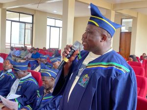 Read more about the article Madiwani Magu waiangukia Tanroads kwa ubovu wa barabara