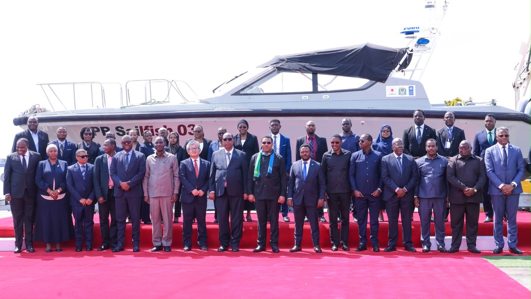 You are currently viewing Dk. Mwigulu azindua boti za doria kuimarisha ulinzi, usalama wa bahari na maziwa makuu